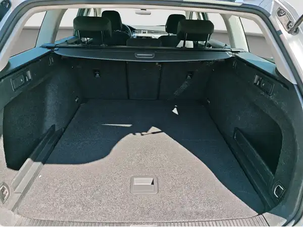 VW PASSAT VARIANT (13/16)