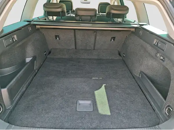 VW PASSAT VARIANT (13/16)