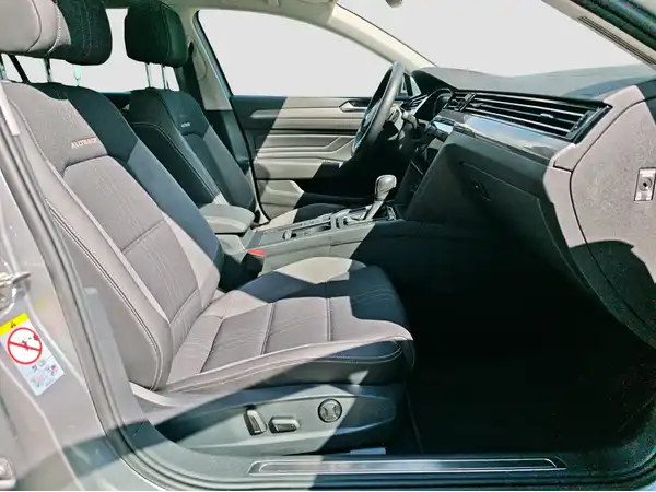 VW PASSAT VARIANT (14/16)