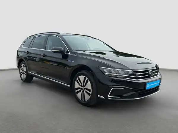 VW PASSAT VARIANT (4/16)