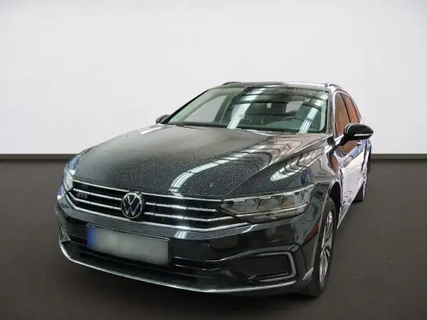 VW PASSAT VARIANT (1/3)
