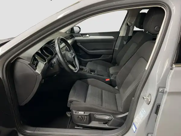 VW PASSAT VARIANT (8/16)