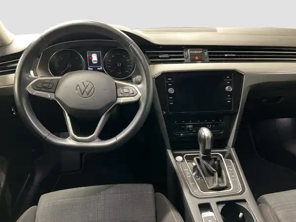 VW PASSAT VARIANT (10/16)