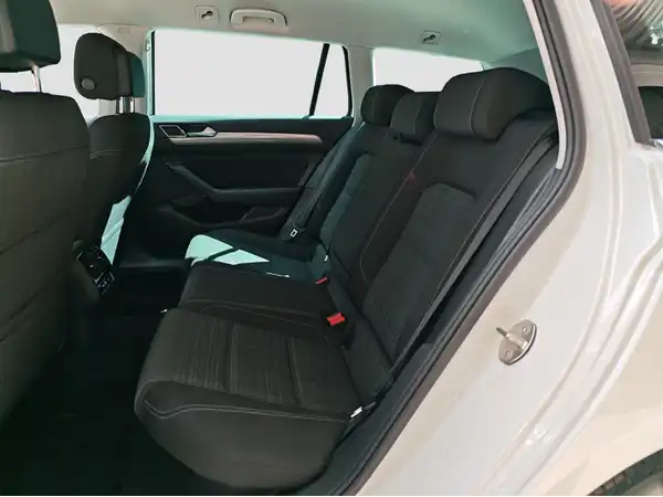 VW PASSAT VARIANT (9/16)