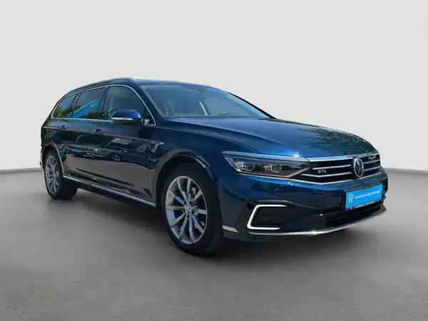VW PASSAT VARIANT (4/17)