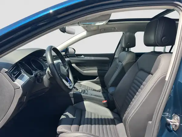 VW PASSAT VARIANT (8/17)