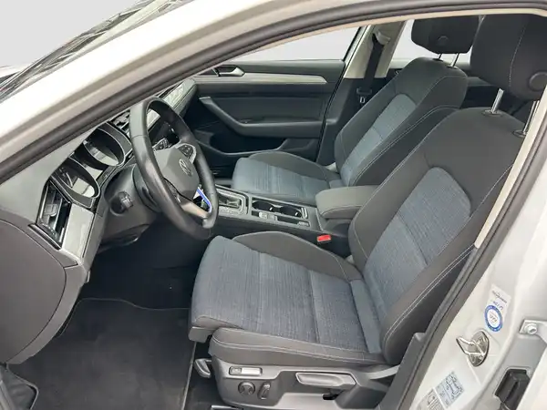 VW PASSAT VARIANT (8/15)