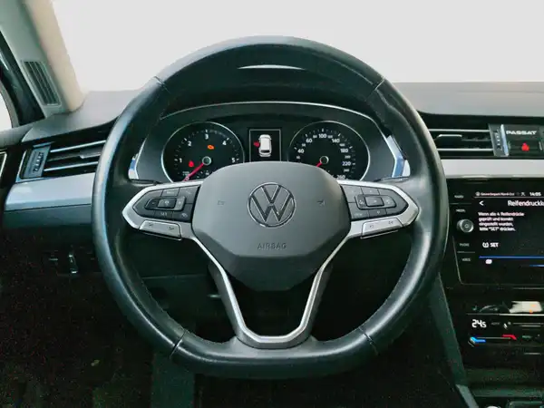 VW PASSAT VARIANT (11/16)