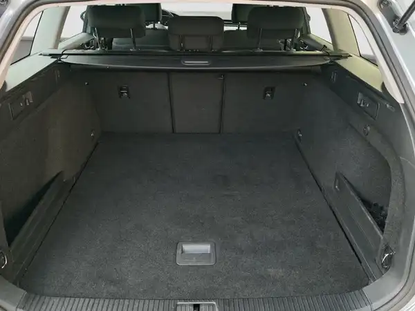 VW PASSAT VARIANT (13/16)