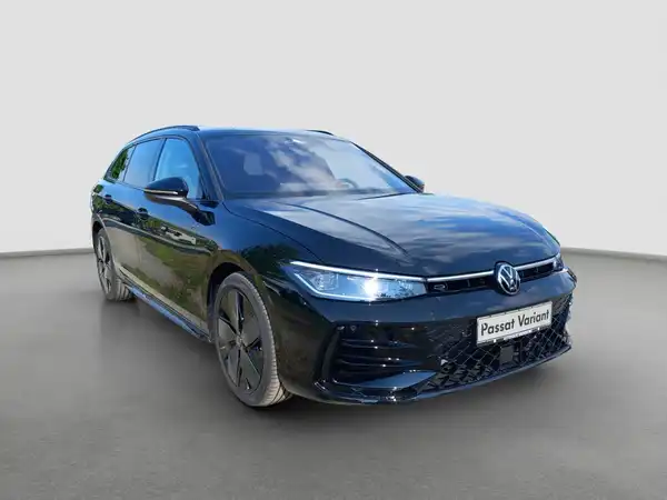 VW PASSAT (4/17)