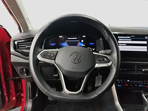 VW POLO (11/17)