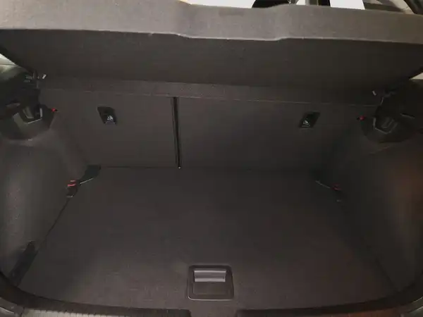 VW POLO (13/17)