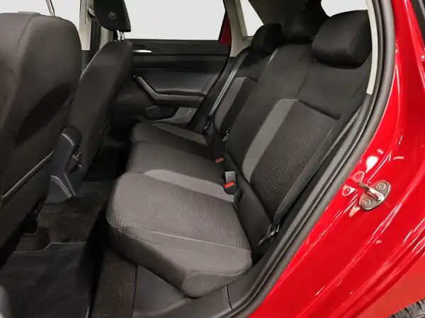 VW POLO (9/17)