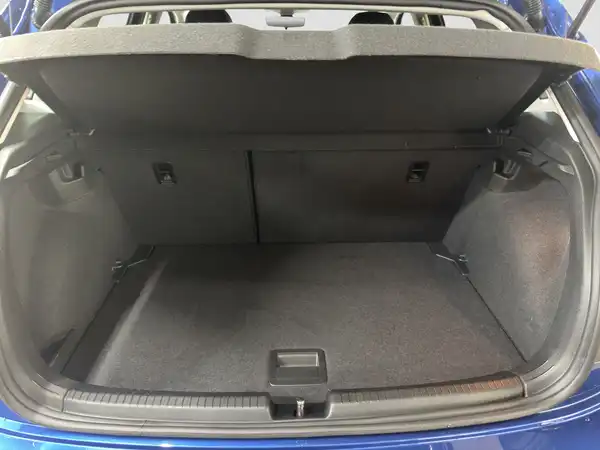 VW POLO (13/16)