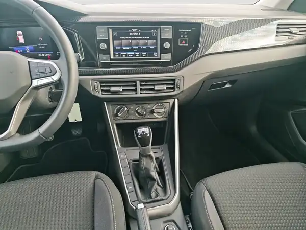 VW POLO (12/16)