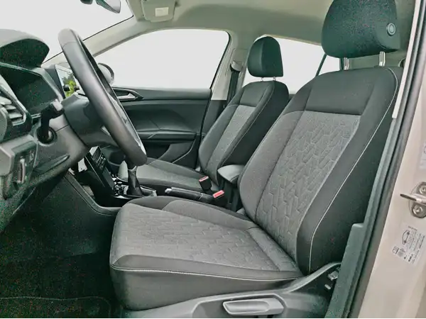 VW T-CROSS (8/16)