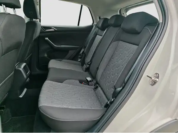 VW T-CROSS (9/16)