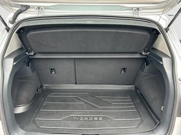 VW T-CROSS (13/16)