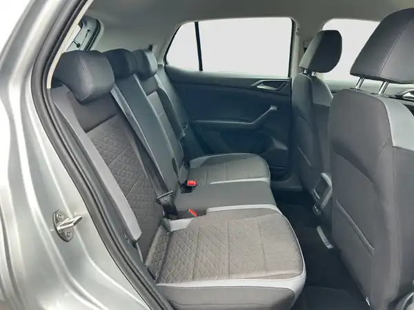 VW T-CROSS (15/16)