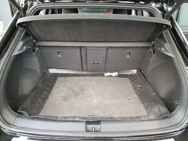 VW T-ROC (7/7)