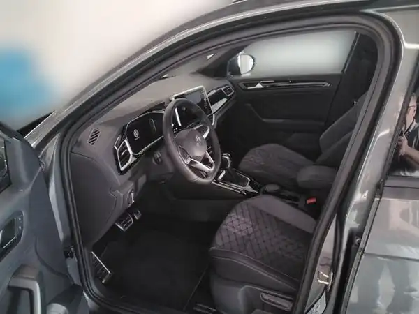 VW T-ROC (4/4)