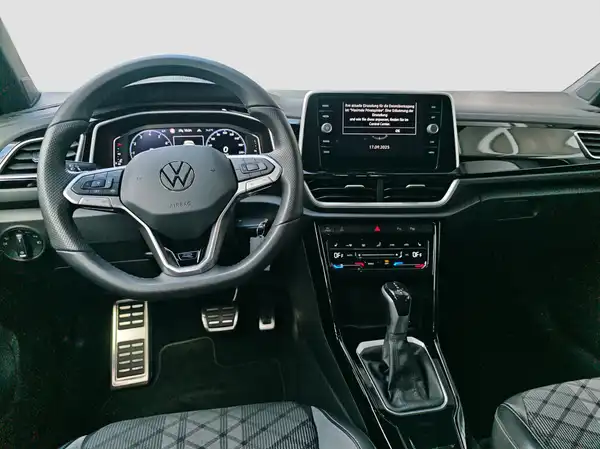 VW T-ROC (10/16)