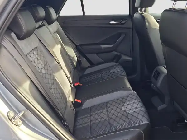 VW T-ROC (15/16)