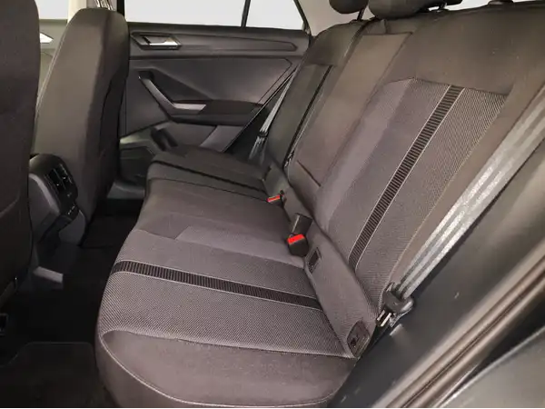 VW T-ROC (9/16)