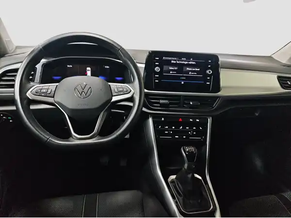 VW T-ROC (10/16)