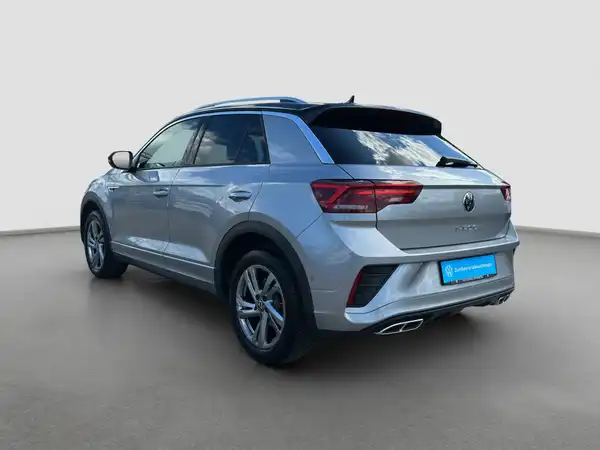 VW T-ROC (7/16)