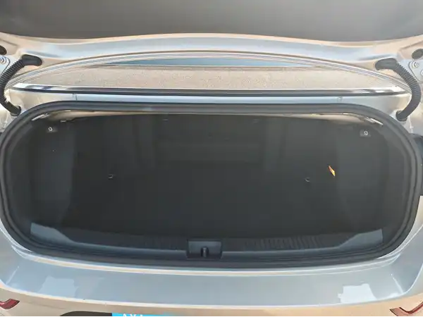 VW T-ROC CABRIOLET (13/16)