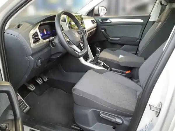 VW T-ROC (6/6)