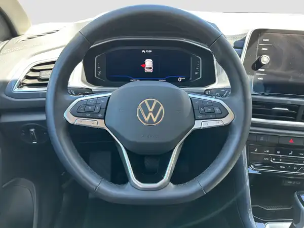 VW T-ROC (11/16)