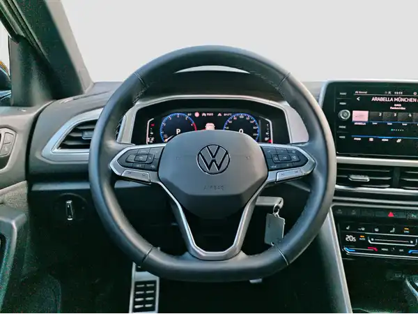 VW T-ROC (11/12)