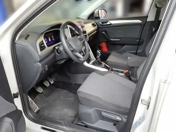 VW T-ROC (6/6)
