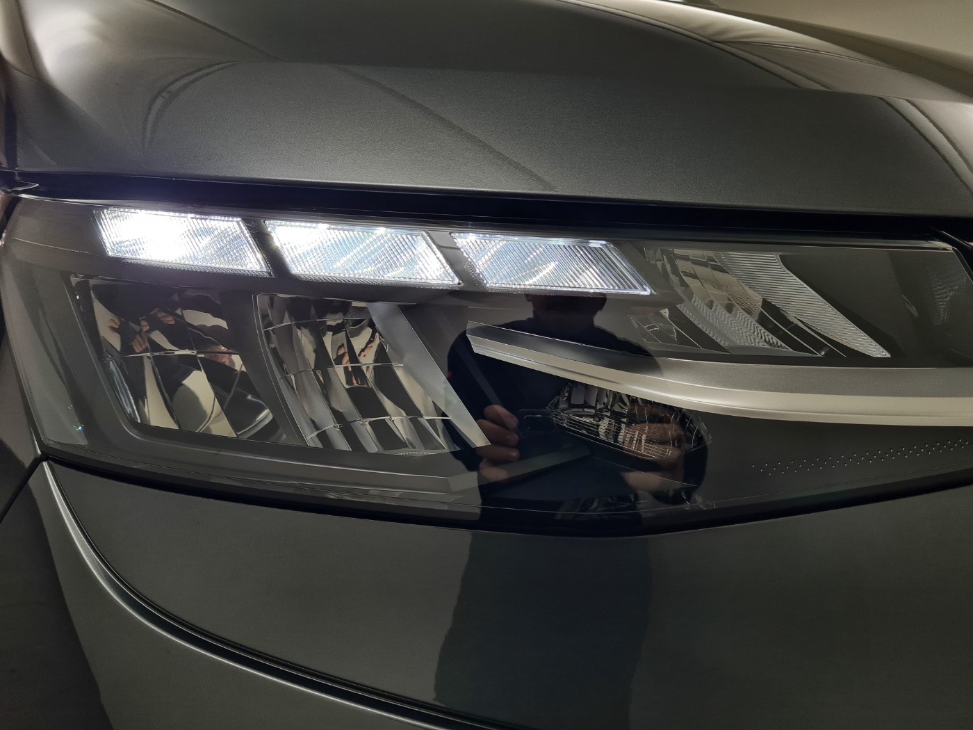 VW CALIFORNIA (16/19)