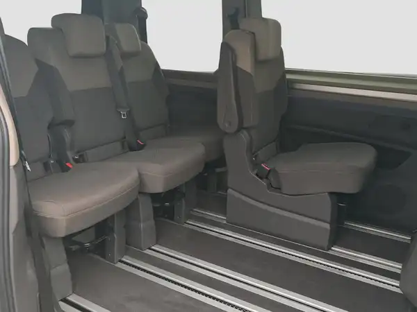 VW T7 MULTIVAN (15/16)