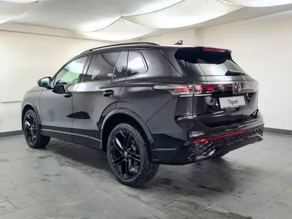 VW TIGUAN (5/18)