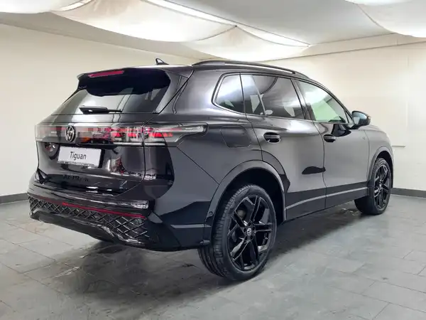 VW TIGUAN (7/18)