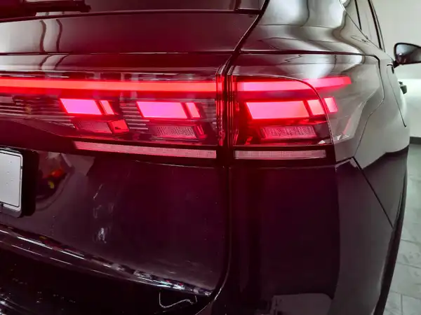 VW TIGUAN (9/18)