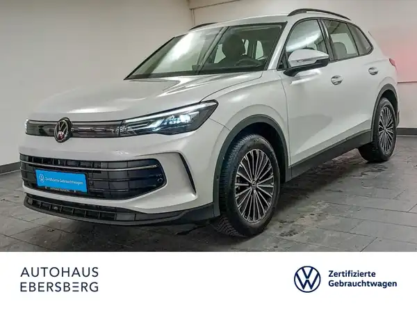VW TIGUAN (2/18)