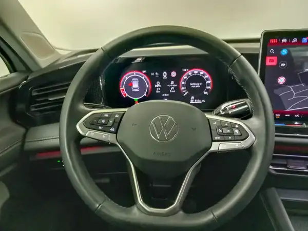 VW TIGUAN (11/18)