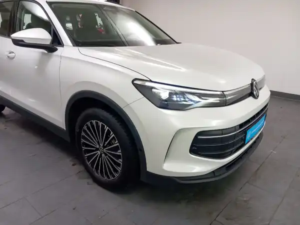 VW TIGUAN (14/18)