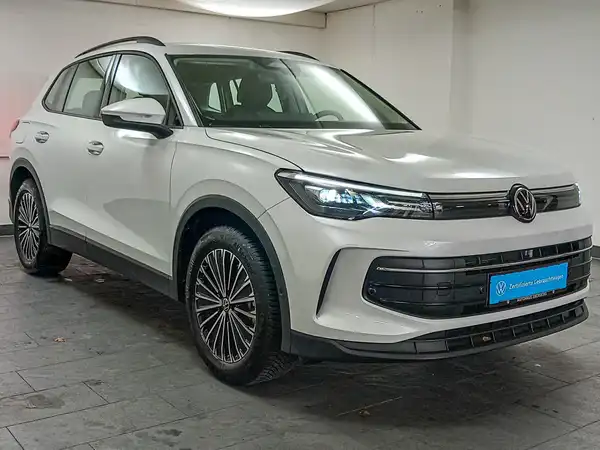 VW TIGUAN (4/18)