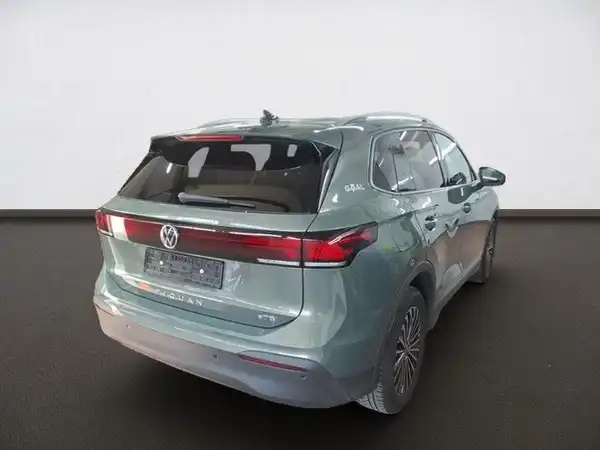 VW TIGUAN (4/9)