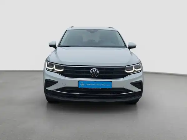 VW TIGUAN (3/16)