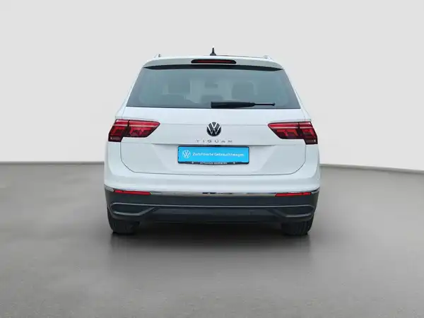 VW TIGUAN (6/16)