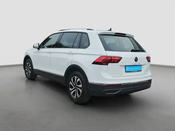 VW TIGUAN (7/16)