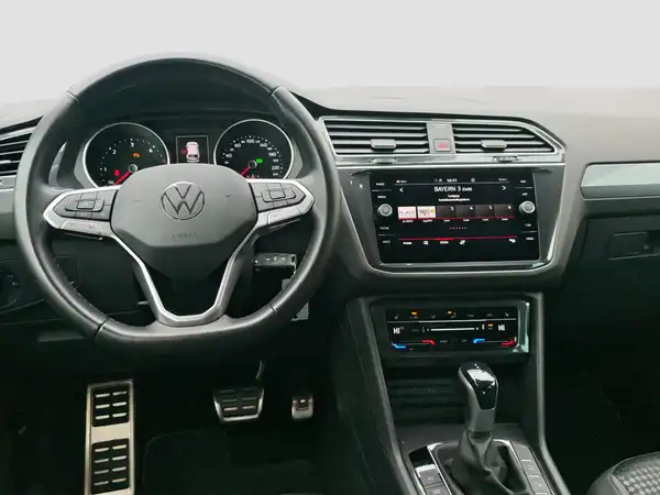 VW TIGUAN (10/16)
