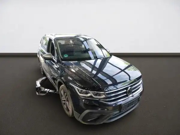 VW TIGUAN ALLSPACE (3/7)